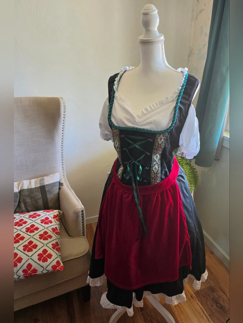 Traditional Women's Drindl Dress with Red Apron and Black Bodice - Picture 2 of 6